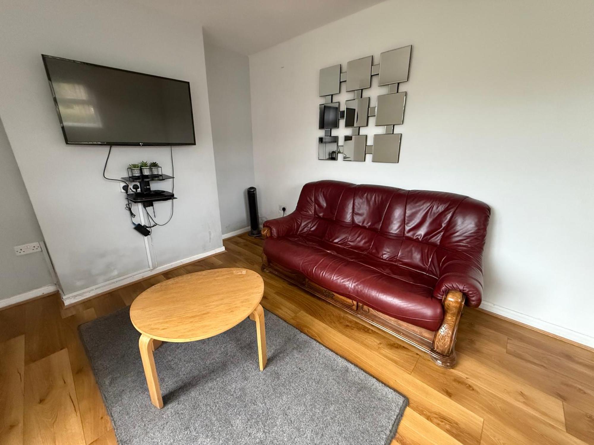 Cosy Home Near Nec, Bhx Bullring & Solihull Бирмингем Экстерьер фото